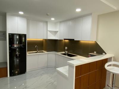 Bếp SSR Căn hộ Saigon South Residence đầy đủ nội thất, view nội khu.