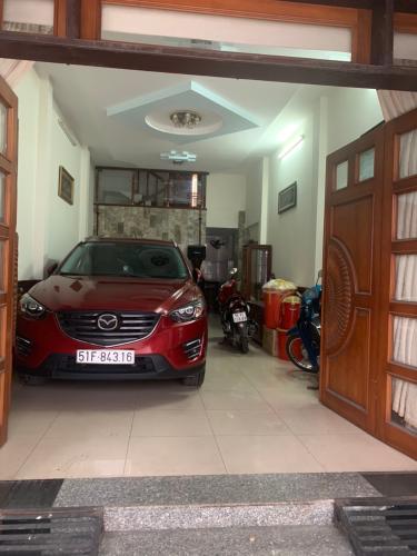 Phòng khách nhà phố Quận 7 Nhà phố Quận 7 diện tích sử dụng 186m2, sổ hồng pháp lý minh bạch rõ ràng