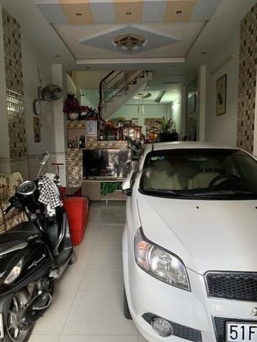 Bên trong nhà phố Hương Lộ 2, Bình Tân Nhà phố hẻm thông xe hơi tiện kinh doanh, hướng Tây Bắc.