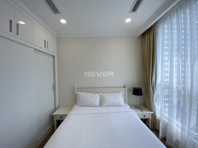 Phòng khách , Căn hộ Vinhomes Central Park , Quận Bình Thạnh Căn hộ tầng 27 Vinhomes Central Park gồm 3 phòng ngủ, đầy đủ nội thất.