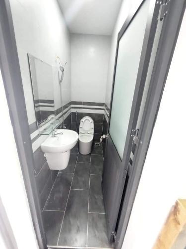 Nhà phố Quận Bình Thạnh Nhà phố kết cấu 1 trệt 1 lầu diện tích 27m2, đầy đủ nội thất.