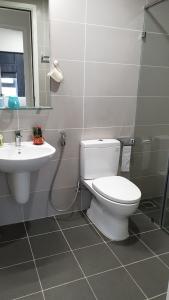 Phòng tắm Diamond Lotus, Quận 8 Căn hộ Diamond Lotus tầng trung, đầy đủ nội thất.