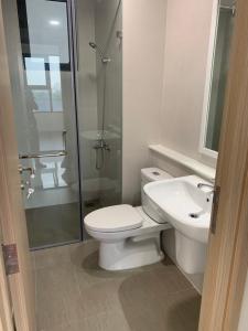 Phòng tắm Safira Khang Điền, Quận 9 Căn hộ Safira Khang Điền hướng Đông Nam, nội thất cơ bản.