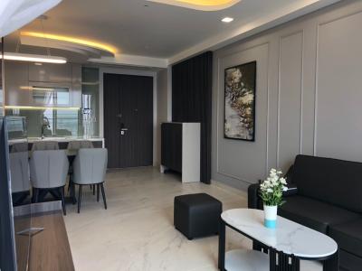 Phòng khách Phú Mỹ Hưng Midtown Căn hộ Phú Mỹ Hưng Midtown hướng Đông Nam, đầy đủ nội thất.