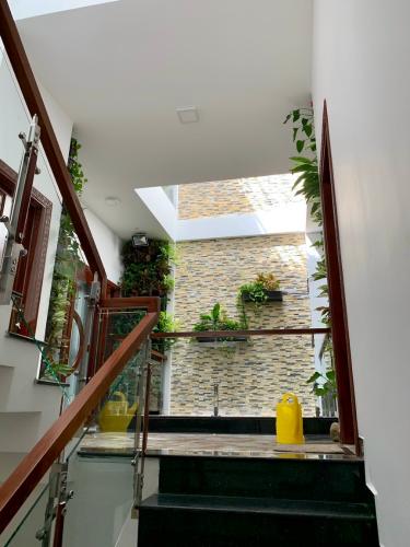 Không gian biệt thự Quận Tân Bình Nhà phố thiết kế kỹ lưỡng 1 trệt 2 lầu 1 sân thượng, khu dân cư đông đúc.