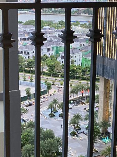 View căn hộ Vinhomes Central Park, Quận Bình Thạnh Căn hộ cao cấp Vinhomes Central Park tầng 16, view nội khu cực đẹp.