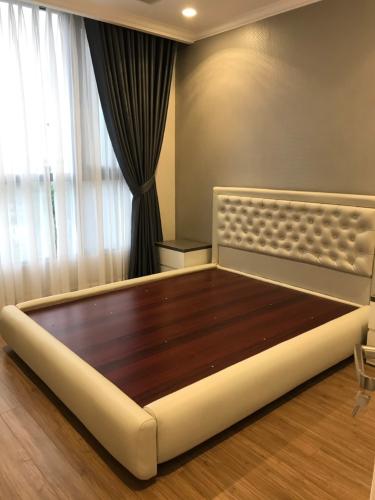 phòng ngủ căn hộ Vinhomes Central Park Căn hộ Vinhomes Central Park đầy đủ nội thất, view công viên.