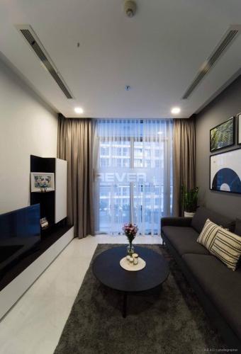 Phòng khách căn hộ Vinhomes Cemtral Park, Quận Bình Thạnh Căn hộ Vinhomes Central Park tầng 23 hướng Tây Bắc, đầy đủ nội thất.