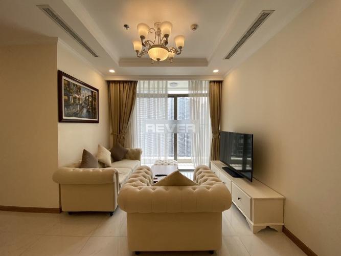 Phòng khách , Căn hộ Vinhomes Central Park , Quận Bình Thạnh Căn hộ tầng 27 Vinhomes Central Park gồm 3 phòng ngủ, đầy đủ nội thất.