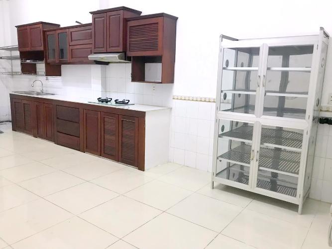 Nhà phố Quận 7 Nhà phố mặt tiền đường Số 51 diện tích 80m2, khu vực đầy đủ tiện ích.