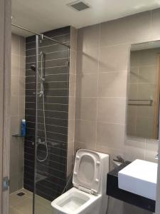 Nhà tắm căn hộ Sunrise CityView Cho thuê căn hộ Sunrise CityView, diện tích 38m2 - 1 phòng ngủ, nội thất cơ bản.