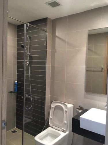 Nhà tắm căn hộ Sunrise CityView Cho thuê căn hộ Sunrise CityView, diện tích 38m2 - 1 phòng ngủ, nội thất cơ bản.