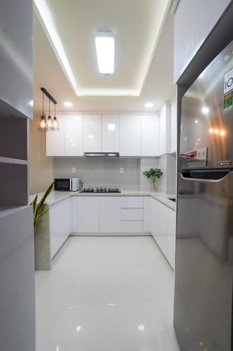 Bếp Saigon South Residence  Căn hộ Saigon South Residence tầng cao, đầy đủ nội thất.