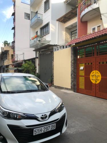 Mặt tiền nhà phố Quận Bình Thạnh Nhà phố Q.Bình Thạnh diện tích sử dụng 260.7m2, sổ hồng pháp lý rõ ràng.