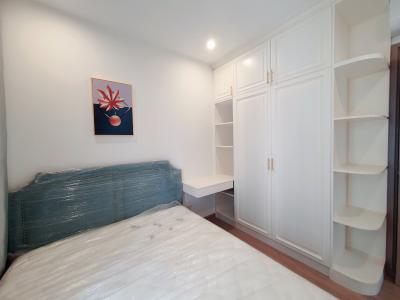 Phòng ngủ căn hộ Vinhomes Grand Park Căn hộ Vinhomes Grand Park bàn giao nội thất đầy đủ, view thành phố.