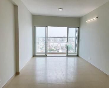 Phòng khách Carillon 7, Tân Phú Căn hộ Carillon 7 nội thất cơ bản, ban công hướng Bắc.