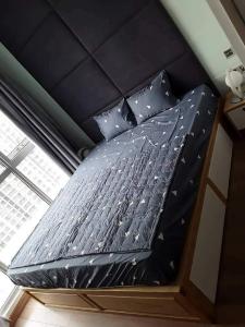 Căn hộ Vinhomes Central Park, Quận Bình Thạnh Căn hộ Vinhomes Central Park cửa hướng Đông, đầy đủ nội thất hiện đại.