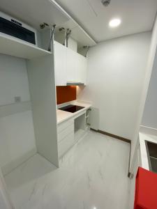 Phòng bếp Sunwah Pearl, Bình Thạnh Căn hộ Sunwah Pearl tầng cao đón gió, view thành phố.