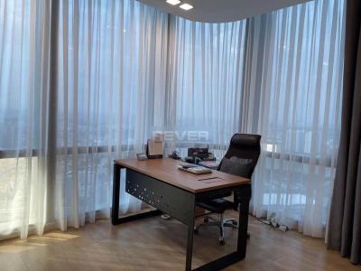 Văn phòng Vinhomes Central Park, Bình Thạnh Văn phòng Vinhomes Central Park hướng Tây Bắc, đầy đủ nội thất.