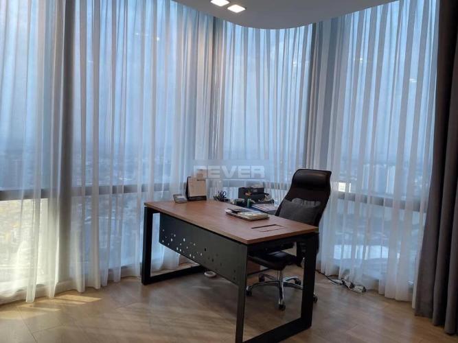 Văn phòng Vinhomes Central Park, Bình Thạnh Văn phòng Vinhomes Central Park hướng Tây Bắc, đầy đủ nội thất.