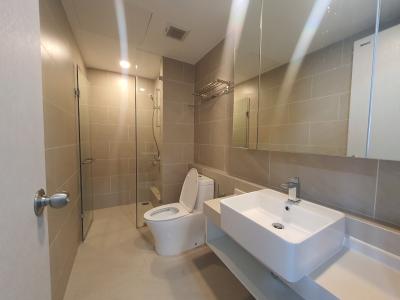 Phòng tắm căn hộ River Panorama, Quận 7 Căn hộ River Panorama view đón gió thoáng mát, đầy đủ nội thất.