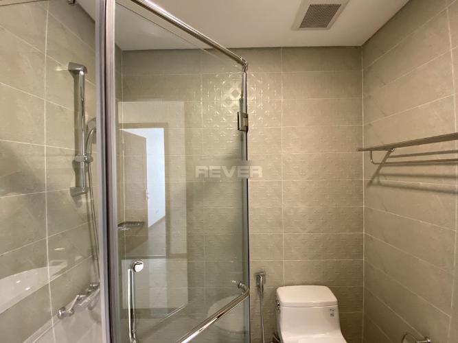 Phòng tắm , Căn hộ Vinhomes Central Park , Quận Bình Thạnh Căn hộ tầng 27 Vinhomes Central Park gồm 3 phòng ngủ, đầy đủ nội thất.