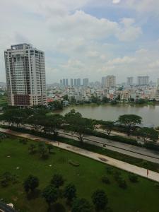 View Eco Green Saigon Căn hộ Eco Green Saigon tầng thấp, view thành phố sầm uất.