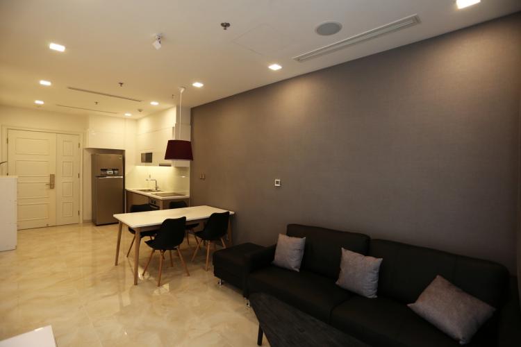 Phòng khách căn hộ Vinhomes Golden River , Quận 1 Căn hộ Vinhomes Golden River đầy đủ nội thất, view thoáng mát.