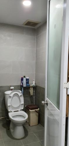 Phòng tắm NewTown Apartment, Thủ Đức Căn hộ Newtown Apartment hướng Đông Nam, nội thất cơ bản.