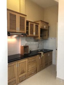 Phòng bếp nhà phố Phan Văn Trị, Bình Thạnh Nhà phố căn góc hướng Đông Nam, gần Đại học Văn Lang.