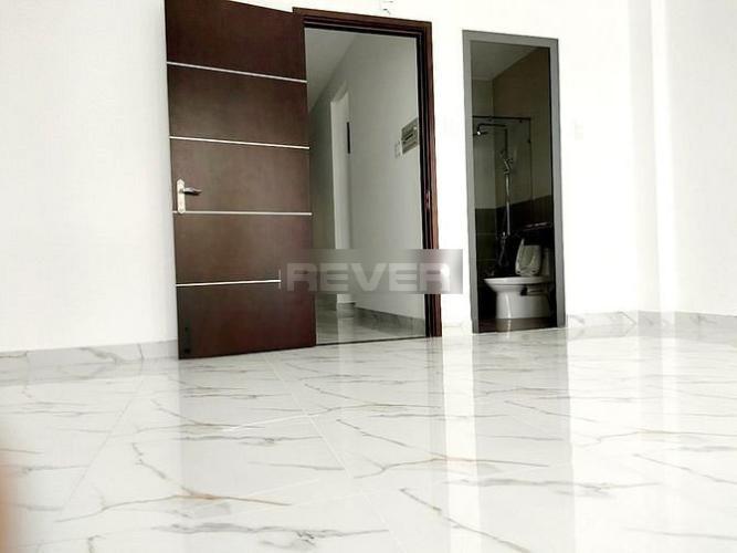 Nhà phố Quận 7 Nhà phố có sổ đỏ diện tích 94m2, khu dân cư văn minh và yên tĩnh.