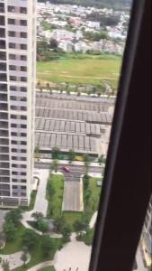 View Vinhomes Grand Park Quận 9 Căn hộ Vinhomes Grand Park tầng cao, view sông mát mẻ tự nhiên.