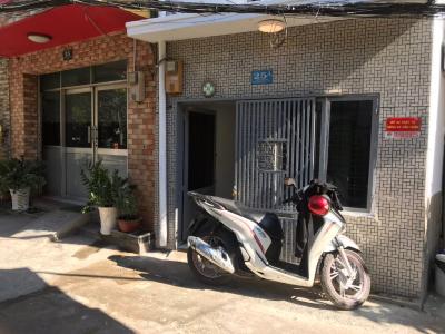 Mặt tiền nhà phố Hiệp Bình Chánh, Thủ Đức Nhà phố hướng Nam, nội thất cơ bản, hẻm xe máy quay đầu.