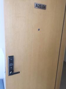 Cửa Masteri Thảo Điền Quận 2 Căn hộ Masteri Thảo Điền view thành phố và sông, hướng Tây.