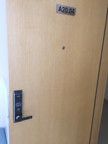 Cửa Masteri Thảo Điền Quận 2 Căn hộ Masteri Thảo Điền view thành phố và sông, hướng Tây.