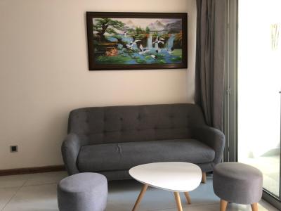 Phòng khách căn hộ Vinhomes Central Park, Quận Bình Thạnh Căn hộ Vinhomes Central Park tầng 15, đầy đủ nội thất.