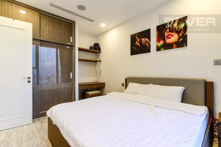 phong ngu Cho thuê căn hộ Vinhomes Golden River tầng cao view đẹp, diện tích 50.6m2, ban công Tây Bắc