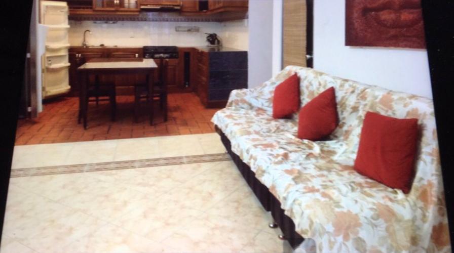 Phòng khách văn phòng đường số 2, Quận 2 Văn phòng có sân vườn mát mẻ, diện tích 75m2, hướng Tây Bắc.