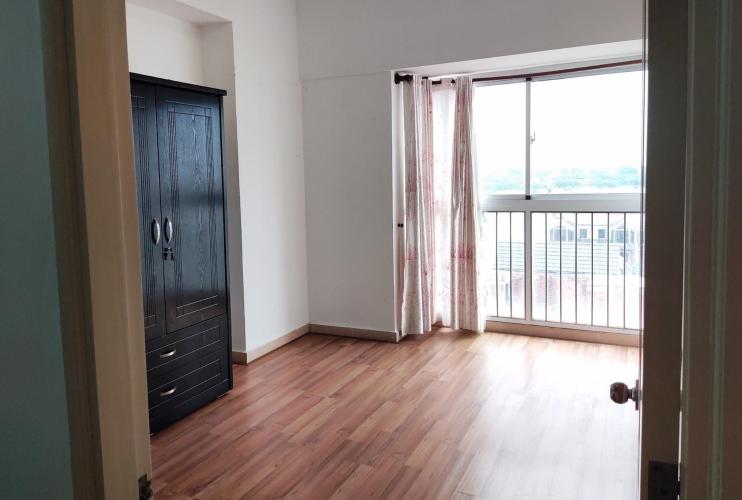 Phòng ngủ căn hộ chung cư Đông Hưng Căn hộ chung cư Đông Hưng tầng trung, cửa hướng Đông Bắc.