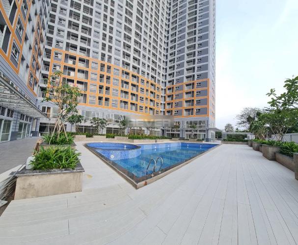 Hồ bơi Carillon 7, Tân Phú Căn hộ Carillon 7 nội thất cơ bản, ban công hướng Tây.