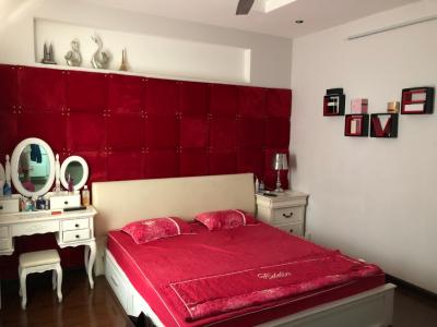 Phòng tắm nhà phố Quận Bình Thạnh Nhà phố Q.Bình Thạnh diện tích sử dụng 260.7m2, sổ hồng pháp lý rõ ràng.