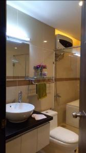 Phòng tắm Era Town, Quận 7 Căn hộ Era Town tầng trung, ban công hướng Nam view thoáng mát.