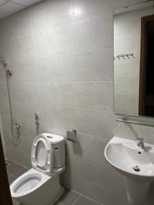 Phòng tắm căn hộ B2 Trường Sa, Bình Thạnh Căn hộ B2 Trường Sa view hướng Đông Nam thoáng mát.