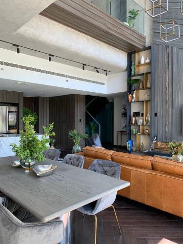 Phòng ăn Gateway Thảo Điền, Quận 2 Căn hộ duplex Gateway Thảo Điền thiết kế phong cách Bắc Âu.