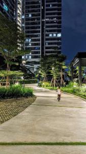 Kingdome 101, Quận 10 Căn hộ Kingdom 101 tầng thấp, ban công hướng Đông Nam mát mẻ.