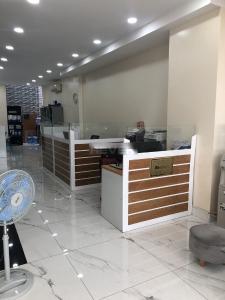 Không gian văn phòng Văn phòng Quận 2 diện tích 160m2 có hầm để xe, lối đi riêng.