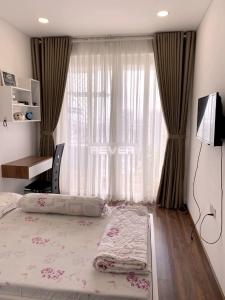 Phòng ngủ căn hộ The Golden Star, Quận 7 Căn hộ The Golden Star view thành phố thoáng mát, cửa hướng Đông Bắc.