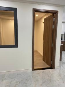 Căn hộ Homyland Riverside, Quận 2 Căn hộ Homyland Riverside tầng cao, cửa chính hướng Đông Nam.