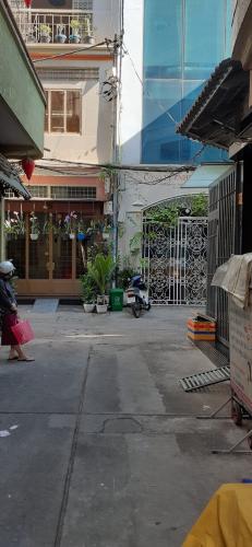Đường trước nhà nhà phố quận 1 Bán nhà phố hẻm Calmette, phường Nguyễn Thái Bình, Quận 1, diện tích đất 44,3m2, diện tích sàn 118,5m2