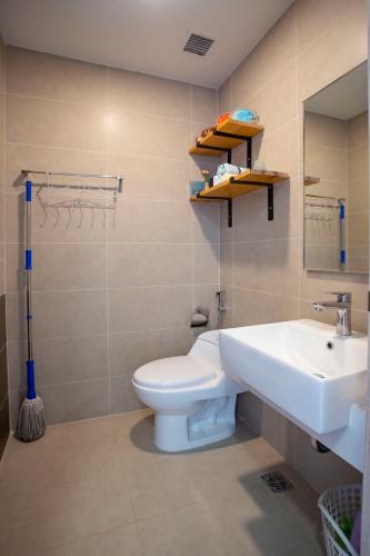 nhà tắm căn hộ The Sun Avenue The Sun Avenue nội thất siêu đẹp tầng cao